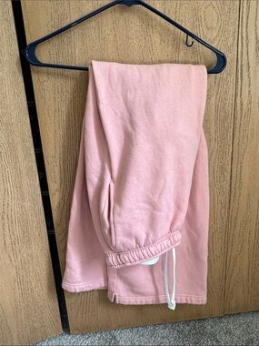 Salmon/Pink sweatpants